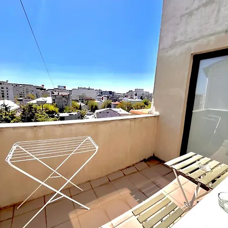 Downtown Unirii Square Private Economy With Shared Amenities * Boekarest