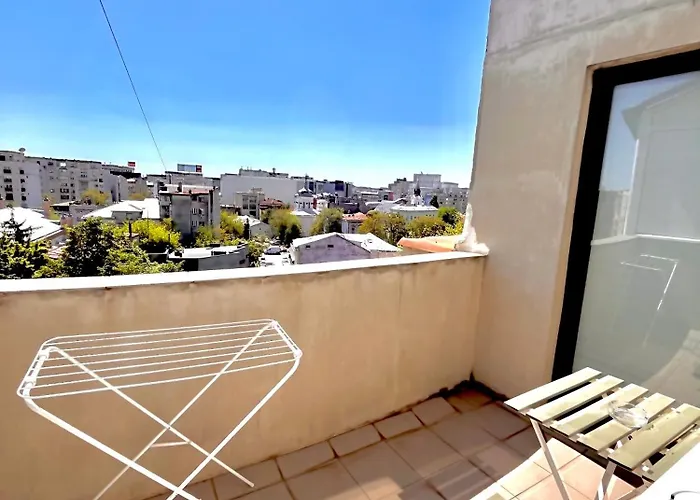 Downtown Unirii Square Private Economy With Shared Amenities * Bucareste